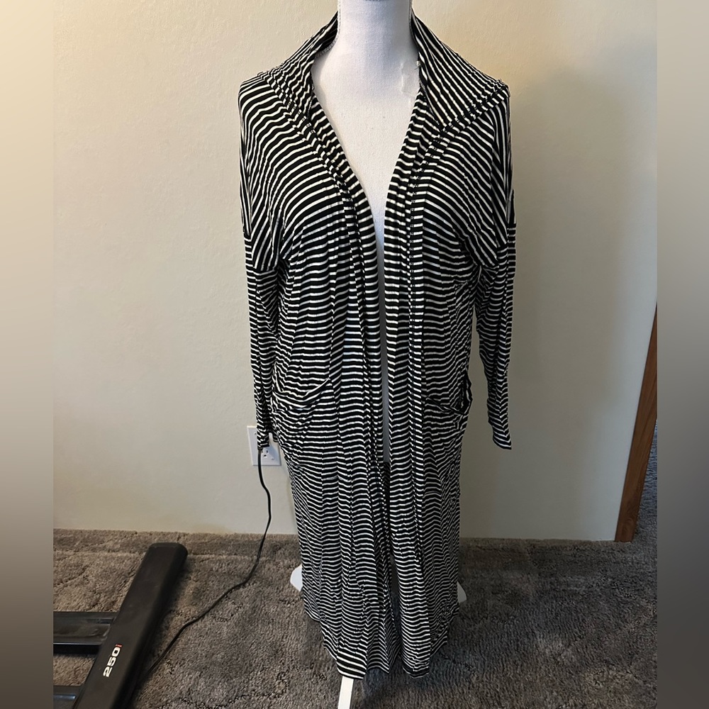 New Carly Jean Los Angeles Sia black white striped cardigan kimono hoodie CJLA